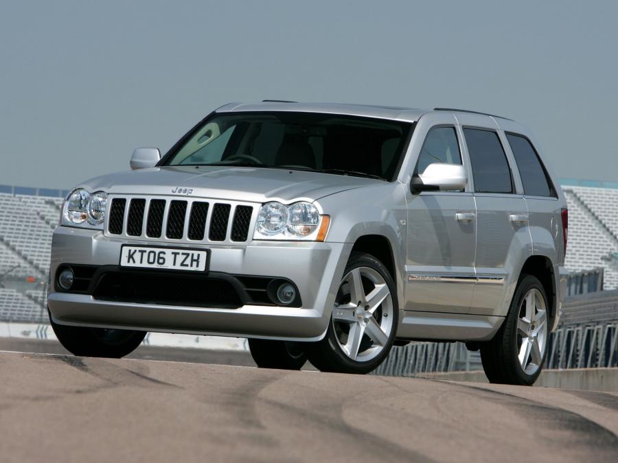  Jeep Grand Cherokee SRT8 2006 года  (UK) (фото 14 из 15)